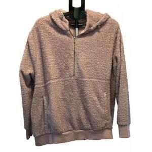 Cozy Up in This XXL Pink Sherpa Hoodie - Snuggle Season Essential!